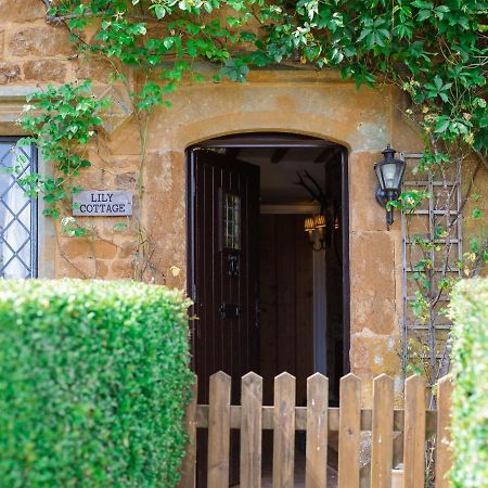 Lily Cottage Tew Kültér fotó